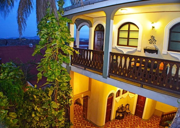 Hotel Los Balcones Leon image 1