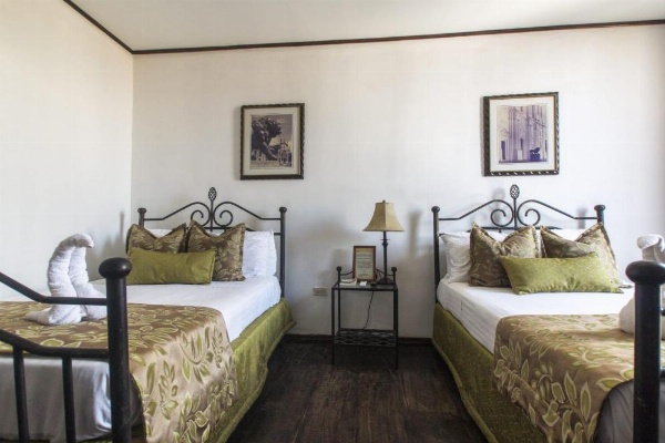 Hotel Los Balcones Leon image 10