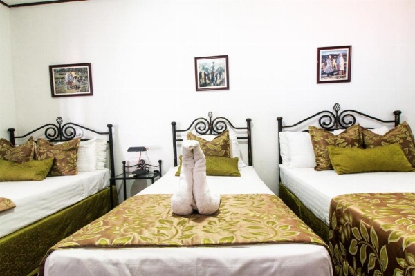 Hotel Los Balcones Leon image 18