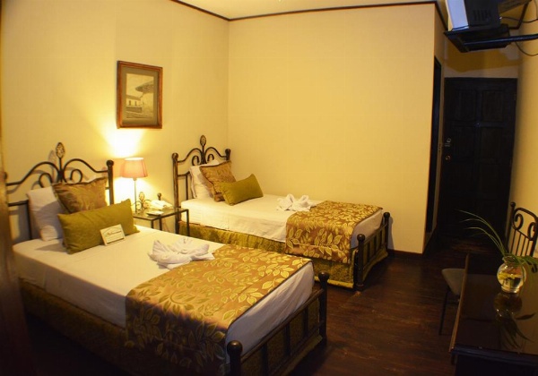 Hotel Los Balcones Leon image 7