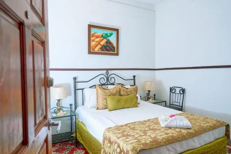 Queen Room